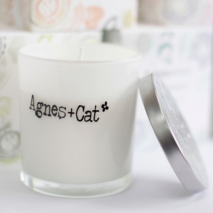 Set de Regalo: Bomba de baño de Peonías & té y rosas + Vela de Café & Nueces